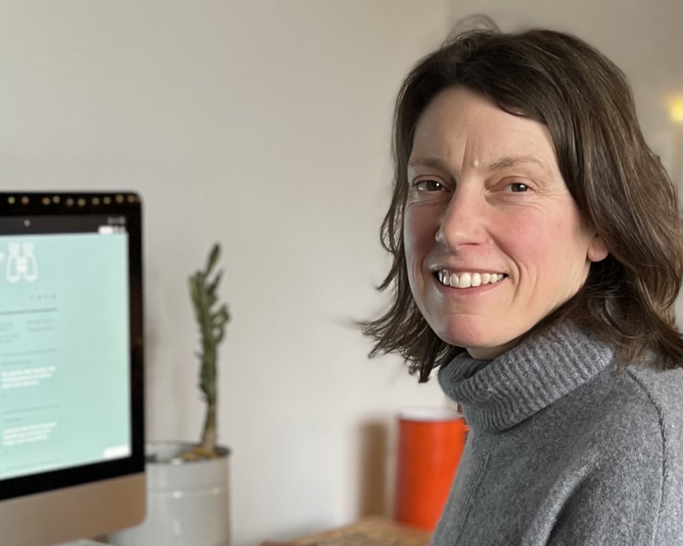 Photo of Jennifer Moore, creator of the birdwatching logbooks